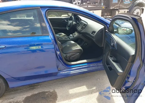 2015 Chrysler 200 S z USA, uszkodzony, nr VIN 1C3CCCBB0FN553087